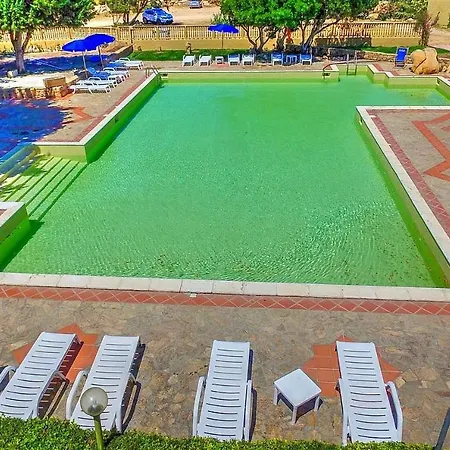 Villa Sleeps 4 Pool