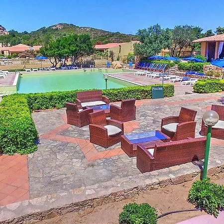 Villa Sleeps 4 Pool